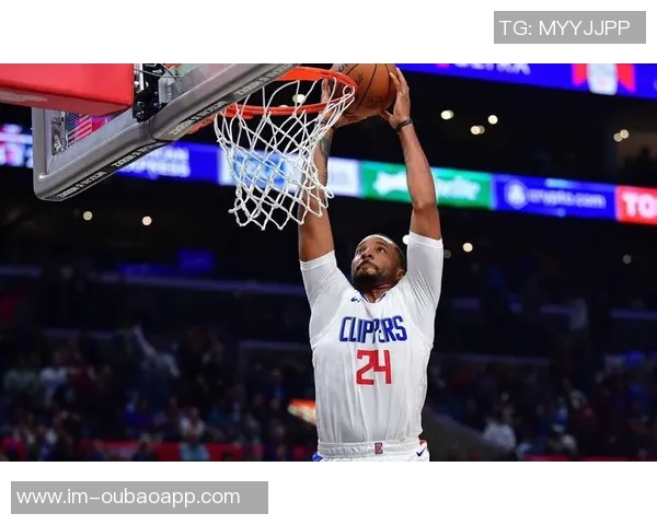 鲍威尔坚定表示不因小伤小痛而退赛将全力以赴拼搏到底 鲍威尔坚定表示不因小伤小痛而退赛将全力以赴拼搏到底