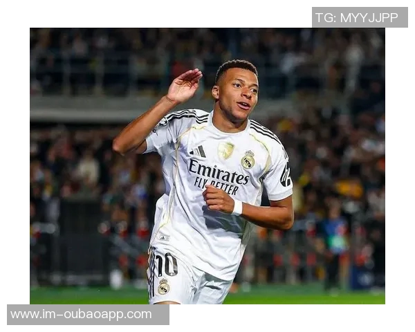 姆巴佩带伤出战冲击C罗纪录或将缺席超级杯比赛 姆巴佩带伤出战冲击C罗纪录或将缺席超级杯比赛