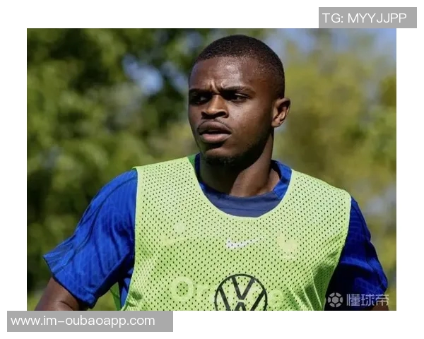 卡卢卢表示尤文图斯仍具争冠希望但需尽快提升积分表现 卡卢卢表示尤文图斯仍具争冠希望但需尽快提升积分表现