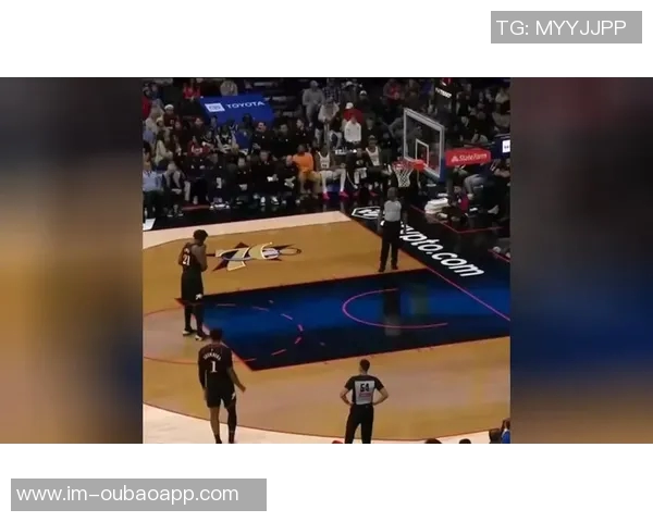 媒体人调侃恩比德三分球罚球独特方式引发热议